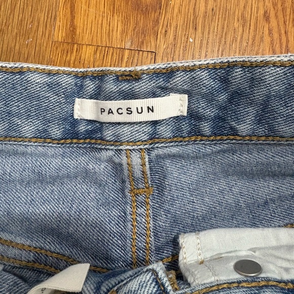 Pacsun Ripped 90s Boyfriend Jeans - Picture 4 of 6